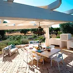Villa Trulli Ad Maiora