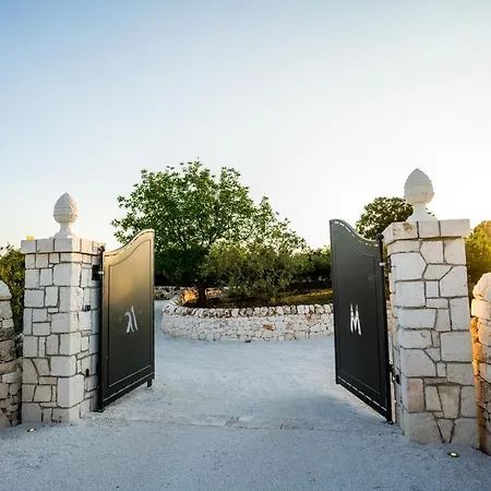 Trulli Ad Maiora Alberobello