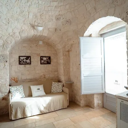 Trulli Ad Maiora Alberobello