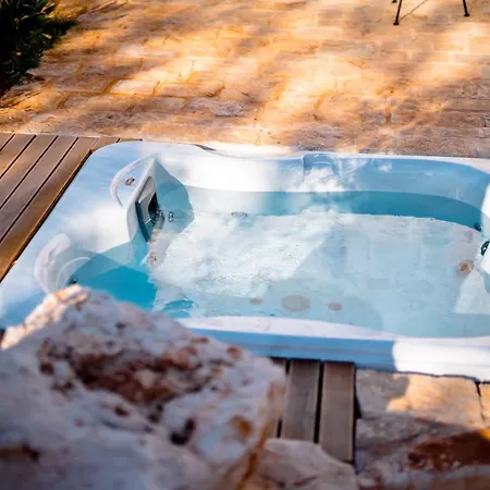 Trulli Ad Maiora Alberobello