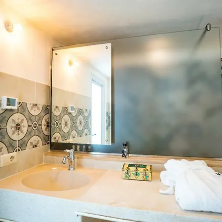 Trulli Ad Maiora * Alberobello